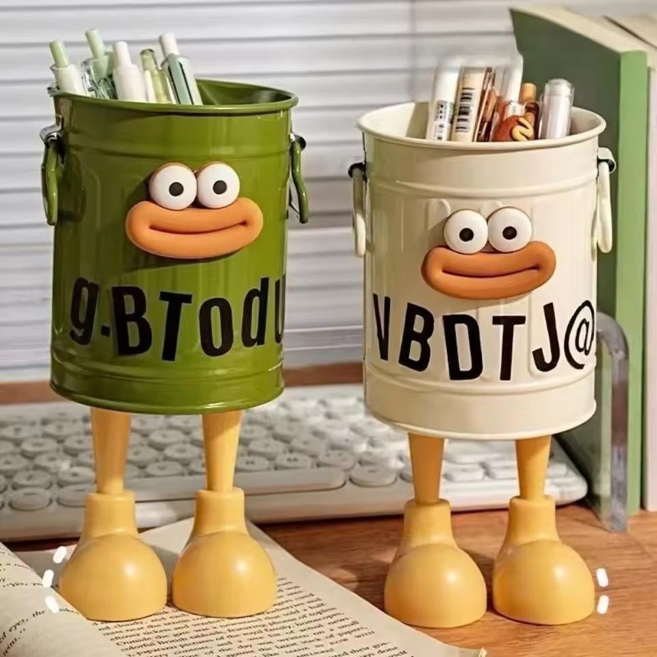 Cartoon pencil holder material for office storage, desktop storage, home studio storage (random letter stickers) 1 piece