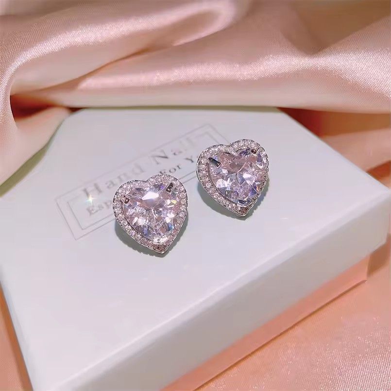 Ladies' Love Necklace, Ring, Earring Set, High Jewelry, Engagement and Wedding Accessories, Pendant Necklace Set