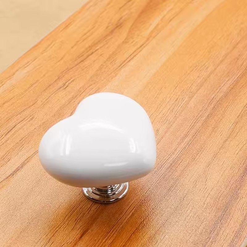 1pc Colorful Love Heart Shaped Plastic Toilet Tank Button Help Adhesive Handle, Portable Accessory Handle Press Tool
