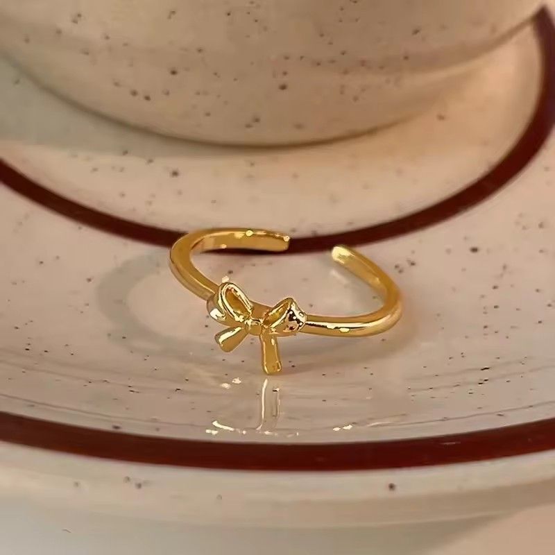 Ladies' Gold Rings And Adjustable Bow Rings For Weddings, Engagement Parties, And Fashion Gifts