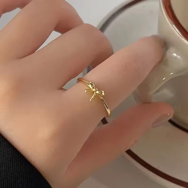 Ladies' Gold Rings And Adjustable Bow Rings For Weddings, Engagement Parties, And Fashion Gifts