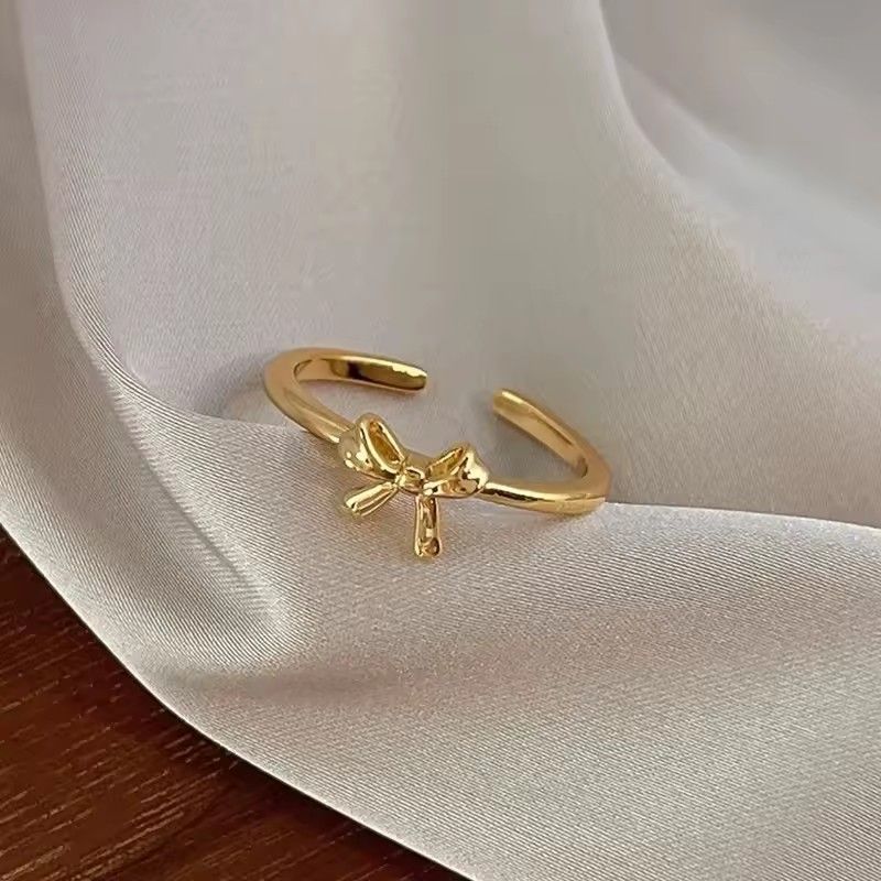 Ladies' Gold Rings And Adjustable Bow Rings For Weddings, Engagement Parties, And Fashion Gifts