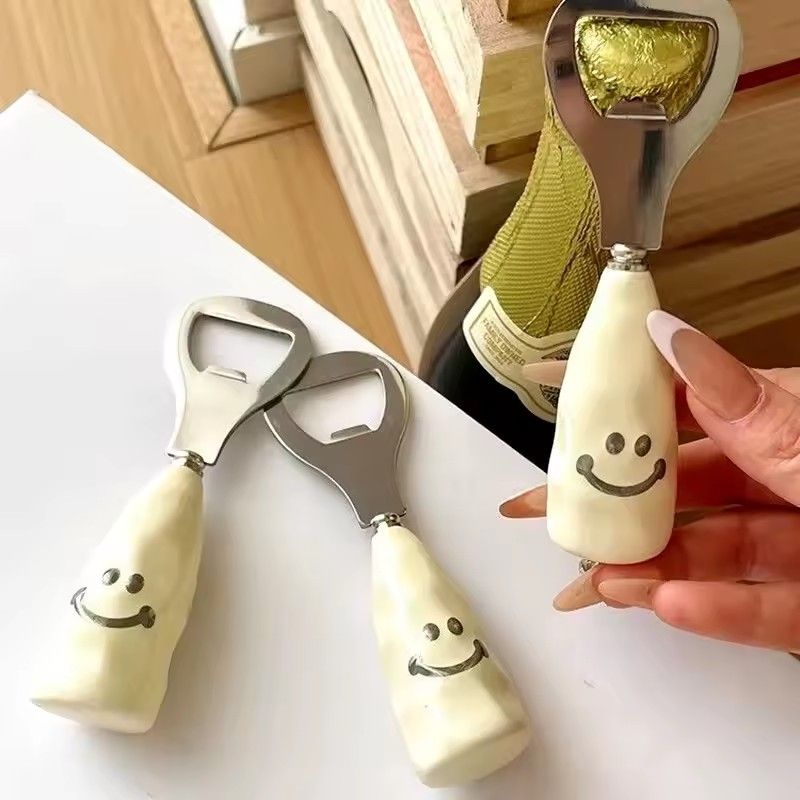 1pcs Cute Smiling Face Beer Drink Bottle Opener with Creative Liftable Stainless Steel Multifunctional Ceramic Handle