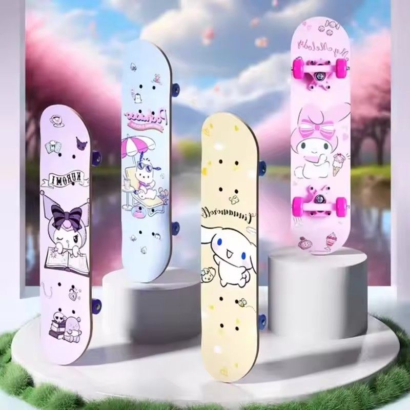 Sanrio skateboard for children from 3 to 6 years, skateboard for beginners, four wheels, double lever board, high elasticity