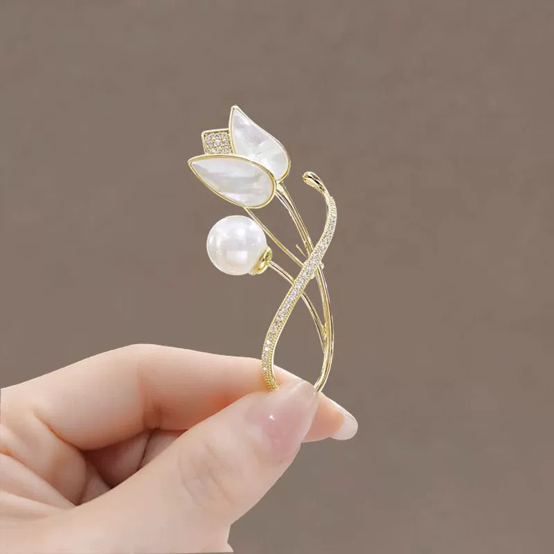1PC  High end brooch, women's niche brooch, temperament fixed clothes, suits, pearl jewelry