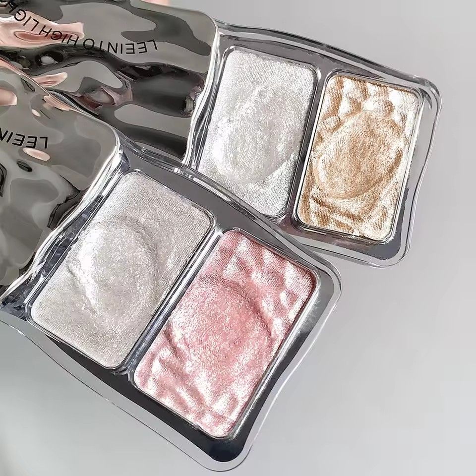 1PC  Two-color Highlight Powder, Brightening the Face, Ultra-Fine Soft Texture for Natural Glow, Enhances Facial Dimension