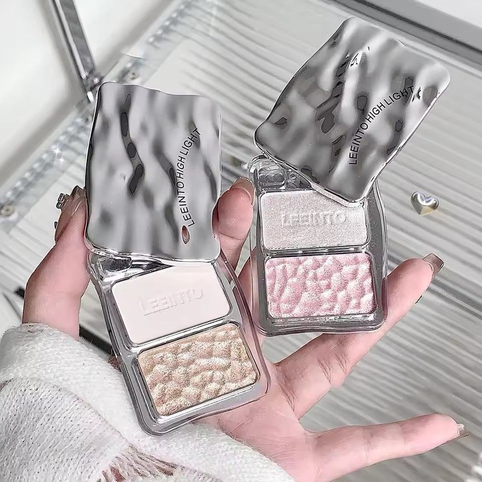 1PC  Two-color Highlight Powder, Brightening the Face, Ultra-Fine Soft Texture for Natural Glow, Enhances Facial Dimension