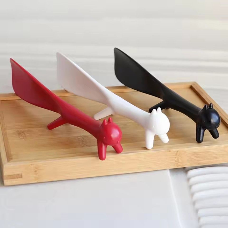 1PCShoe Accessory Tool Squirrel Shoe Horn Long Handled Shoehorn for Men Women Kids Seniors Shaped Shoe Puller Slip-on Aid Lifter