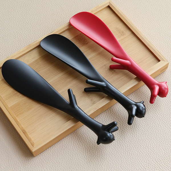 1PCShoe Accessory Tool Squirrel Shoe Horn Long Handled Shoehorn for Men Women Kids Seniors Shaped Shoe Puller Slip-on Aid Lifter