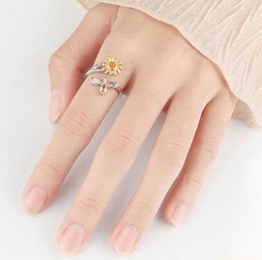 1PC  Fashion  Ring Anxiety for Women Multiple Crystal Flower Plant Finger Ring Girls Rotate Anti Stress Wedding Jewelry