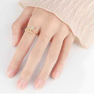 1PC  Fashion  Ring Anxiety for Women Multiple Crystal Flower Plant Finger Ring Girls Rotate Anti Stress Wedding Jewelry