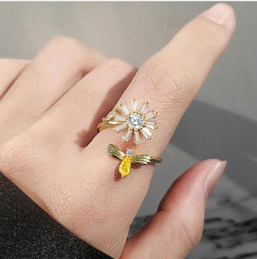 1PC  Fashion  Ring Anxiety for Women Multiple Crystal Flower Plant Finger Ring Girls Rotate Anti Stress Wedding Jewelry