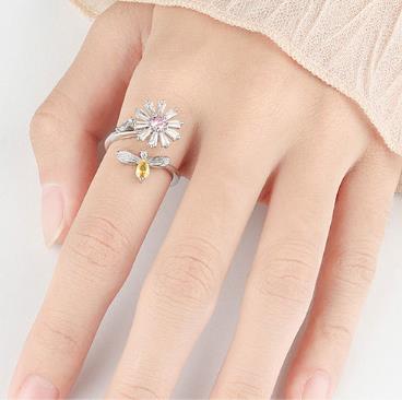 1PC  Fashion  Ring Anxiety for Women Multiple Crystal Flower Plant Finger Ring Girls Rotate Anti Stress Wedding Jewelry