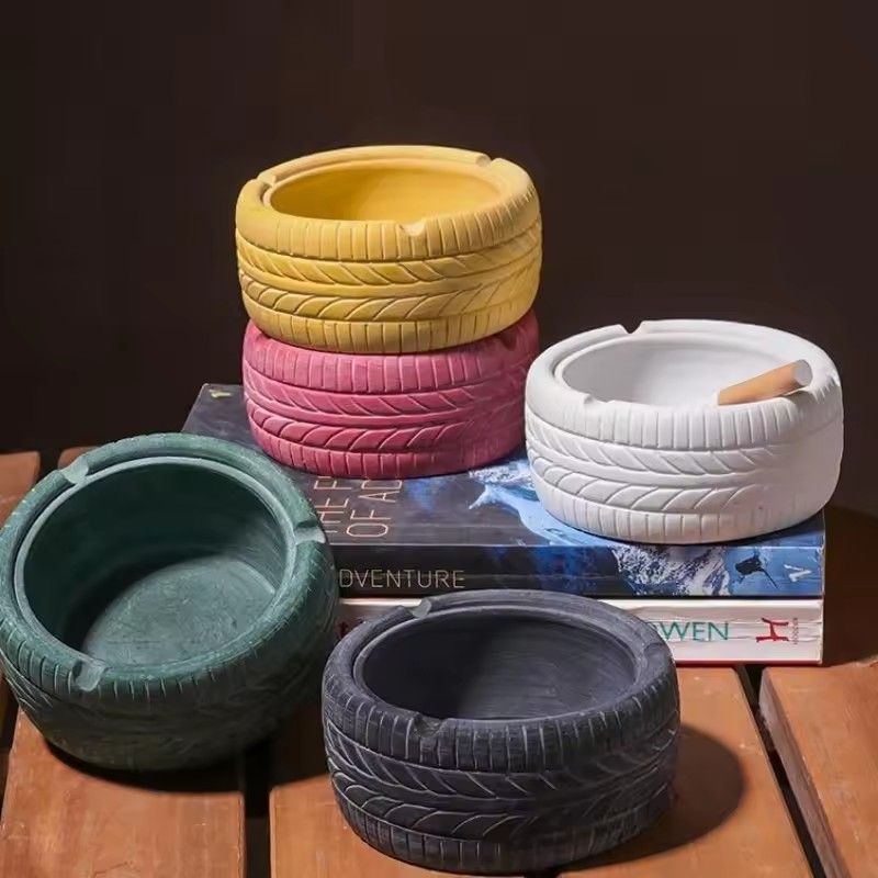 1PC   American Retro Personality Trend Tire Ashtray Creative Home Bar Nordic Ins Decorative Ornaments Ashtray