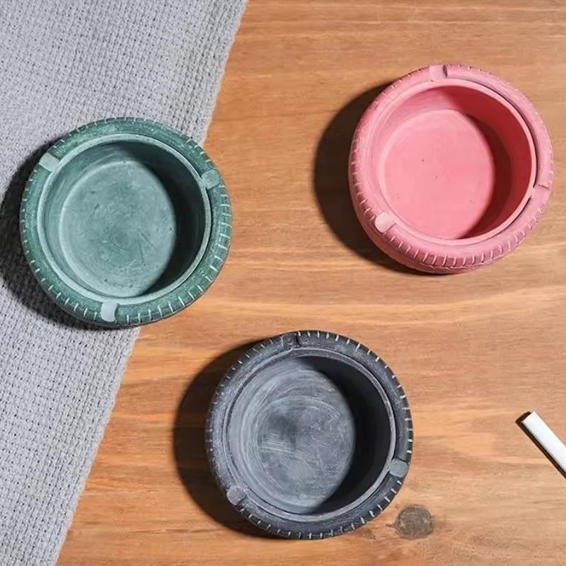 1PC   American Retro Personality Trend Tire Ashtray Creative Home Bar Nordic Ins Decorative Ornaments Ashtray