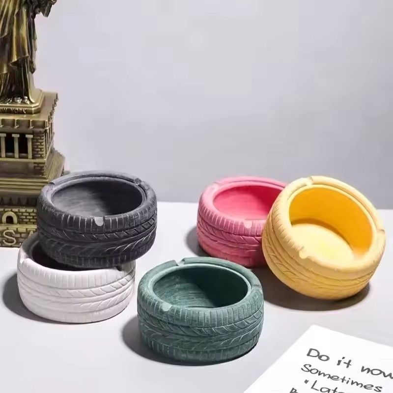 1PC   American Retro Personality Trend Tire Ashtray Creative Home Bar Nordic Ins Decorative Ornaments Ashtray