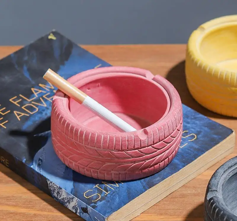 1PC   American Retro Personality Trend Tire Ashtray Creative Home Bar Nordic Ins Decorative Ornaments Ashtray