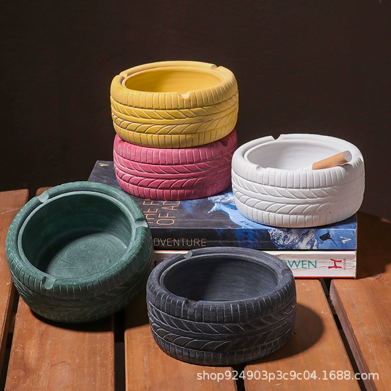 1PC   American Retro Personality Trend Tire Ashtray Creative Home Bar Nordic Ins Decorative Ornaments Ashtray