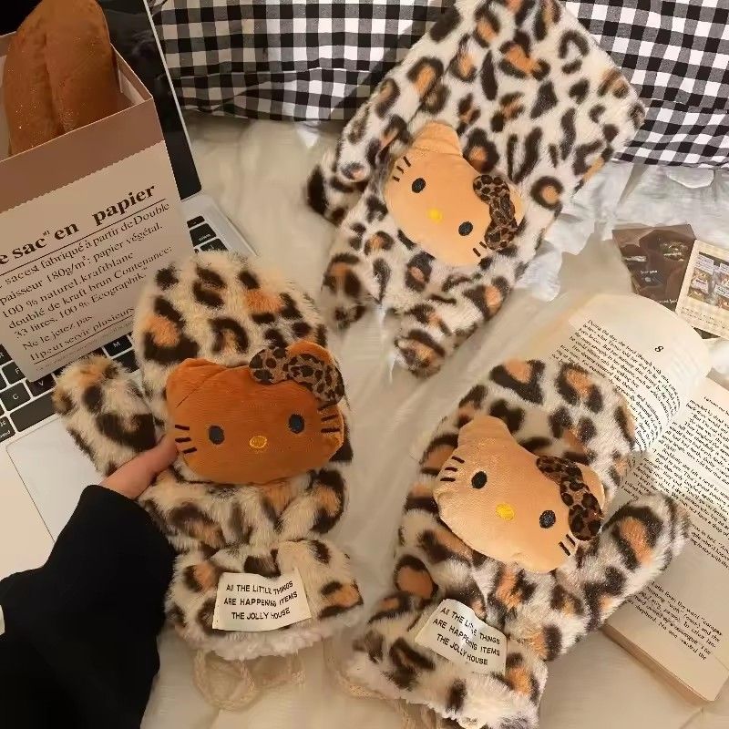 1Pair  Sanrio HelloKitty Mother Anti-freezing Gloves Winter Windproof Thick Warm Scarf Plush Neck Refers To Leopard Gloves