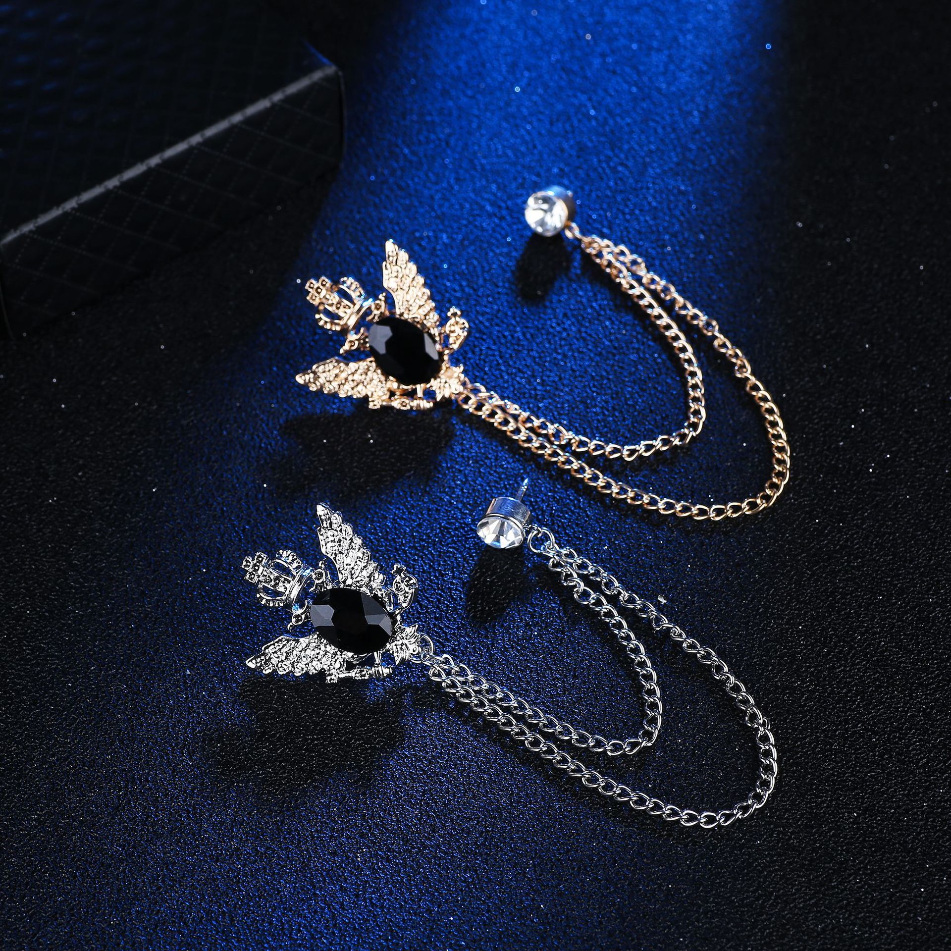 1PC Korean British Style Crown Bird Brooch Cross Suit Tassel Chain Lapel Pin Angle Wings Badge RetroFemaleCorsageMen Accessories