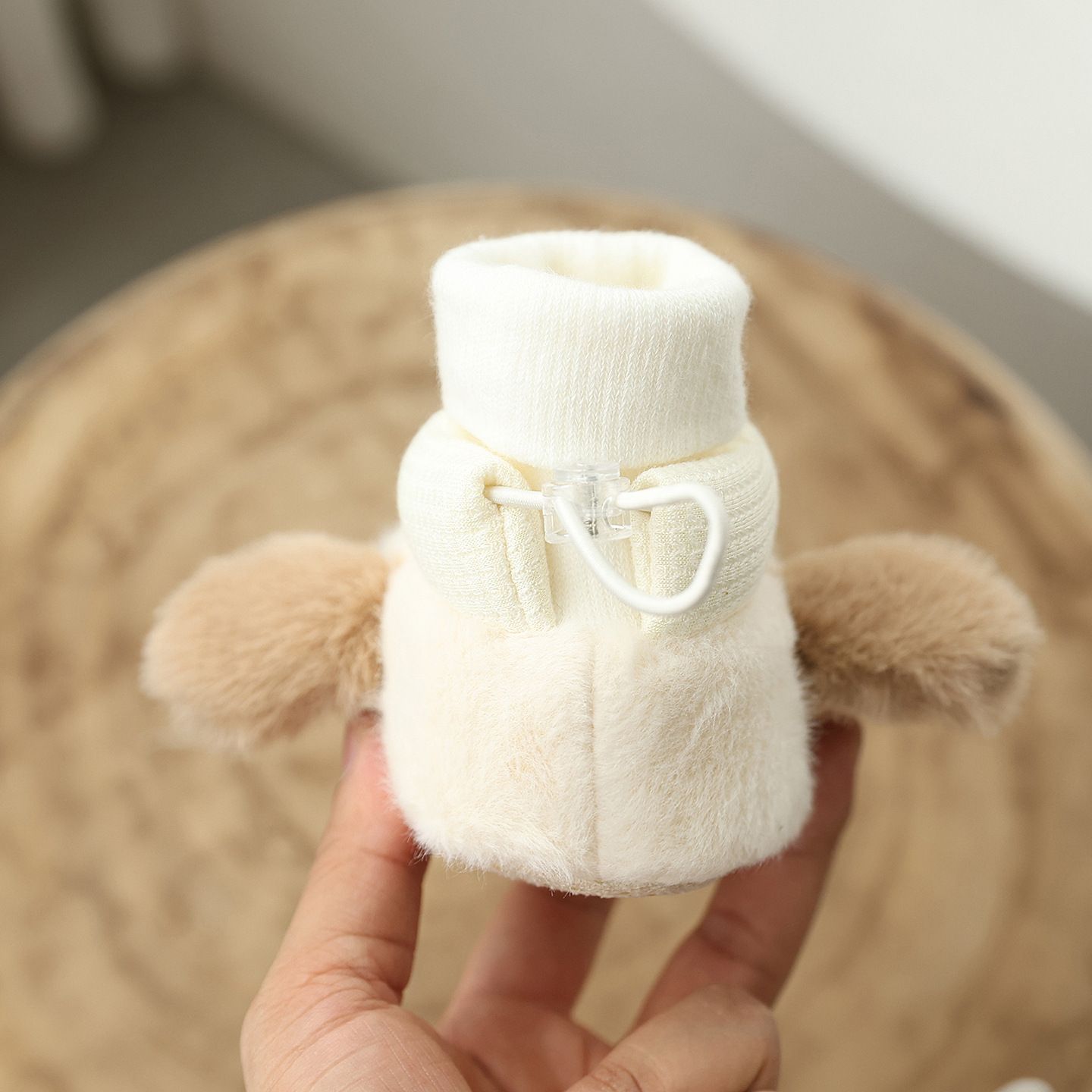 1PairNew Baby Shoes 0-1 Year Old Cartoon Shoes and Socks with One Piece, Non Dropping Heel, Thickened and Velvet Shoes and Socks