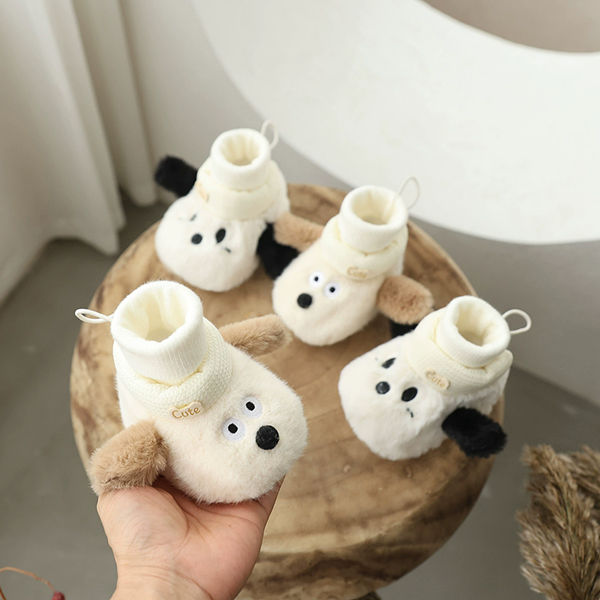 1PairNew Baby Shoes 0-1 Year Old Cartoon Shoes and Socks with One Piece, Non Dropping Heel, Thickened and Velvet Shoes and Socks