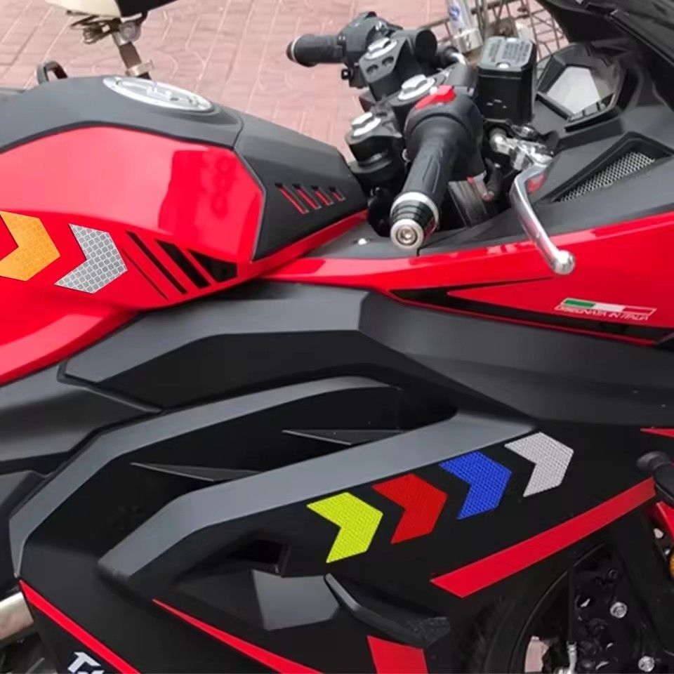 10OCS  Car Reflective Arrow Sticker Safety Warning Sticker for Car Bumper Trunk Reflector Hazard Tape Car Styling Luminous Film