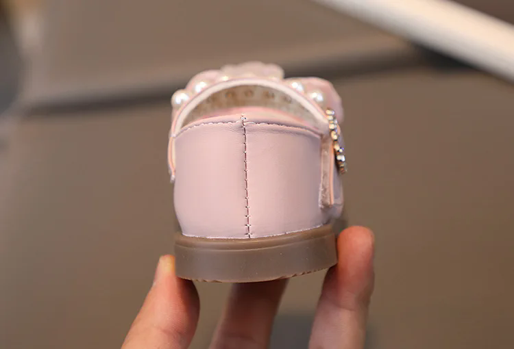 Baby Girl Leather Shoes Kids Bow Pearl Princess Shoes Shallow Soft Sole Cute First Walkers Infant Toddler Cartoon Single Shoes