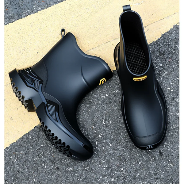 Classic Korean Black Anti-Slip Men's Rubber Boots Short Tube Sports Style Thickened Environmental Protection Water Shoes Zapatos