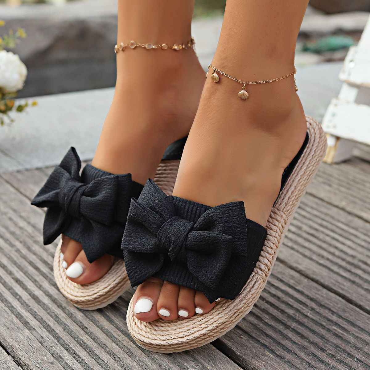 Women Slippers Fashion Trend Bow Anti Slip Sandals Wear-resistant Comfortable Soft Sole Flat Heel Slippers Home Slides Women