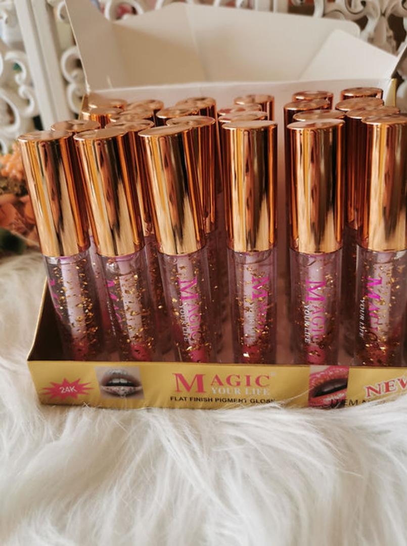 Magic Your Life Color-Changing Pink Lip Gloss – Gold Flake Clear Gloss That Turns Lips Rosy Pink – Moisturizing, Lightweight, and Glossy Lip Tint – Glamour Nest