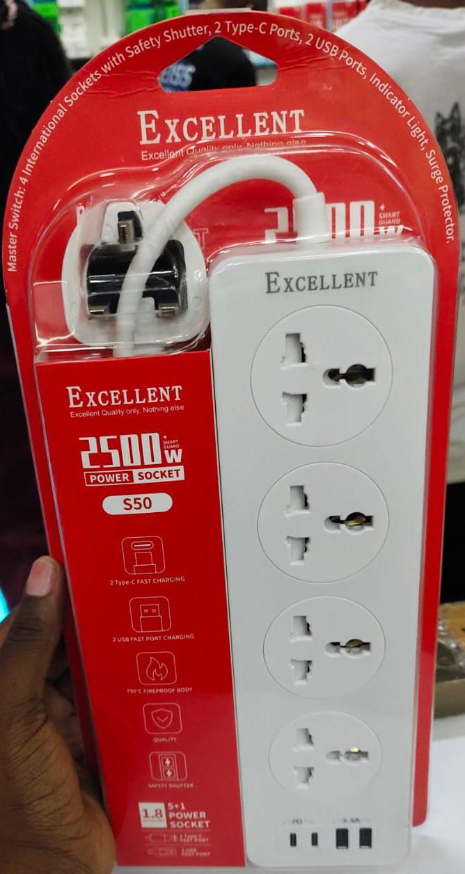 Excellent 2500W 4 Way power socket Extension