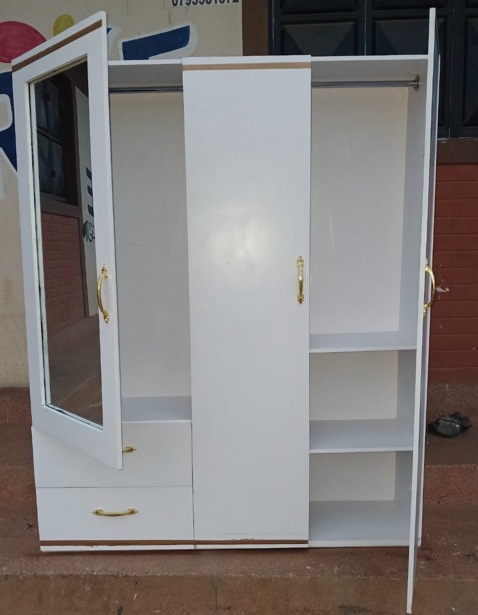 Modern Wooden wardrobe Free Standing