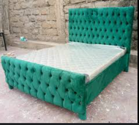 (OFFER!!!) Luxe Chesterfield 4x6 Bed – Timeless Elegance for Your Bedroom (Without mattress)