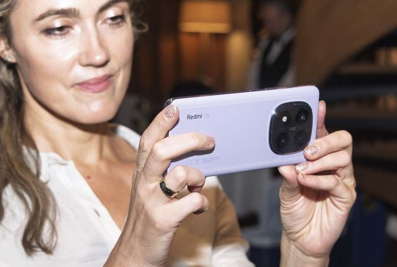 Xiaomi Redmi Note 14 Pro+ 5G 256GB+8GB 6.67" 120Hz AMOLED Curved Screen Display (200+8+2)MP Camera 5110mAh Battery 120W Charge On-Screen Fingerprint Note 14 Pro Plus Smartphone