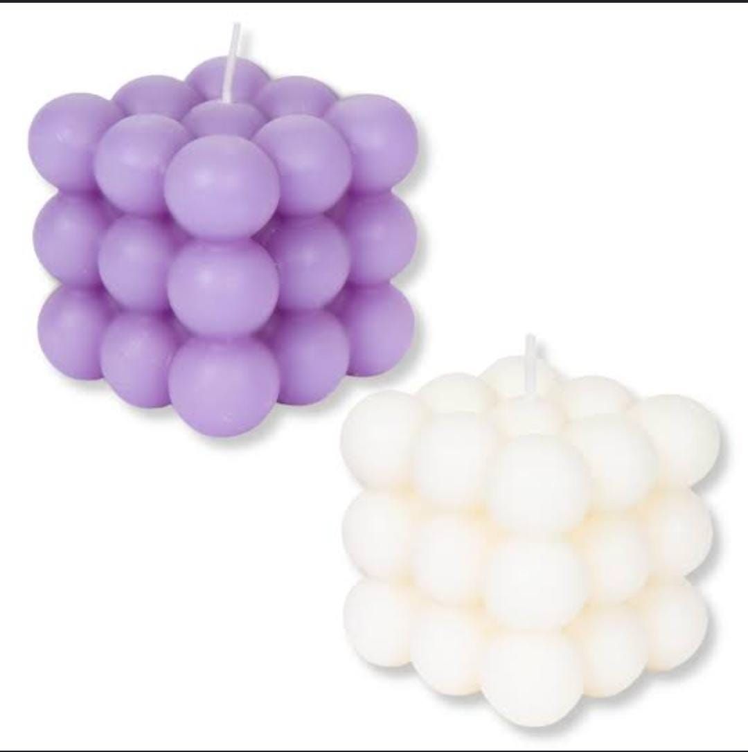 *New arrival🎊🎉*





*Big 1pc Scented candle available in 2 colours*



*Size 6cmby6cm*