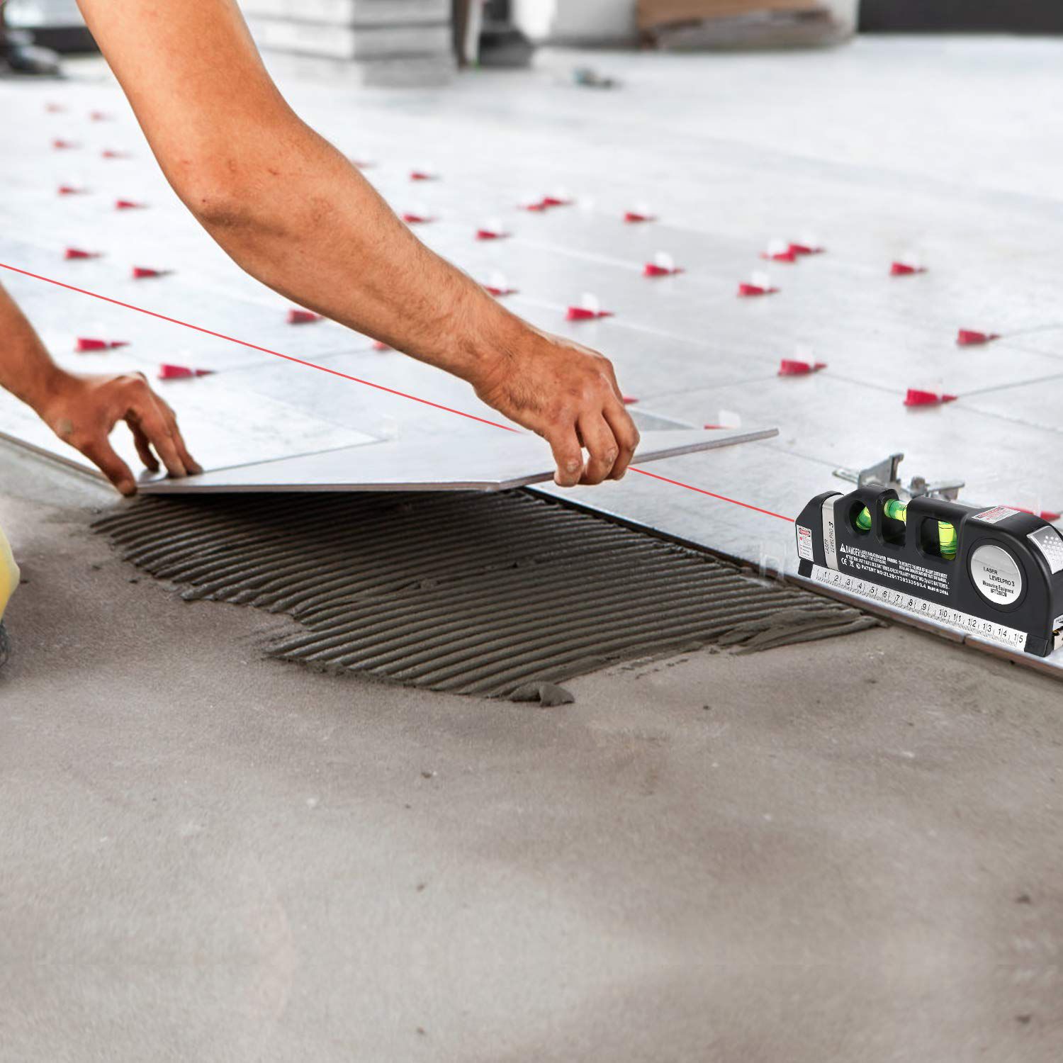 Laser Level Line Tool, Multipurpose Laser Level Kit Standard Cross Line Laser leveler Beam Tool with Metric Rulers 8ft/2.5M for Picture Hanging cabinets Tile Walls