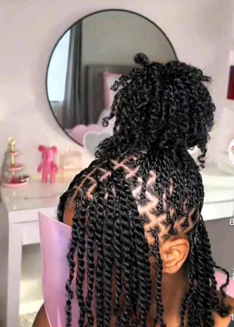 NATURAL TWIST Crochet braid.