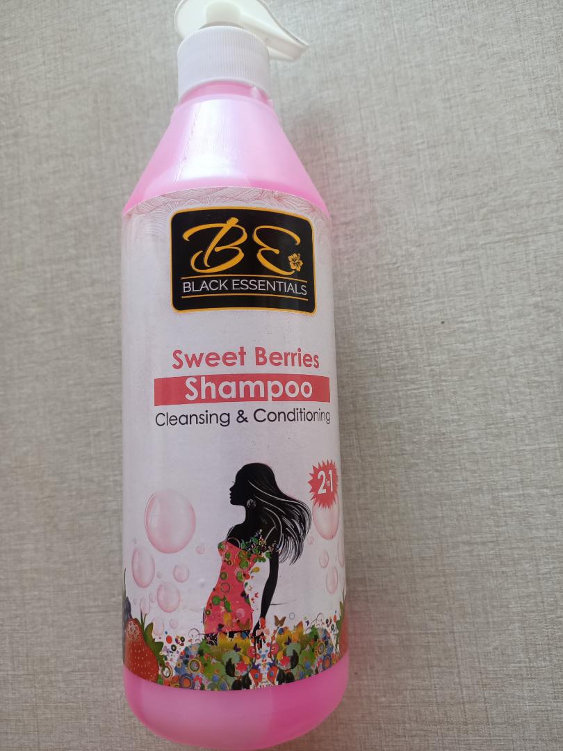 Black Essentials Double mint Shampoo 3in 1. Cleansing, Conditioning and Antidandruff