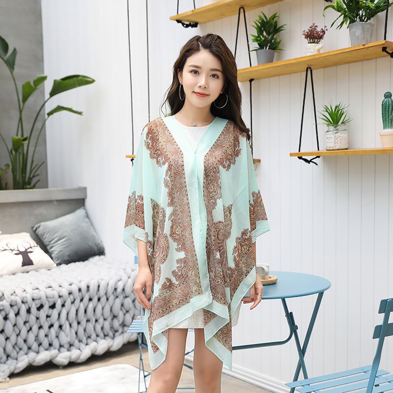 New summer sun protection clothing for women, with a trendy style and shoulder leakage. Chiffon printed jacket, with a famous ethnic style, paired with a shawl and thin silk scarf