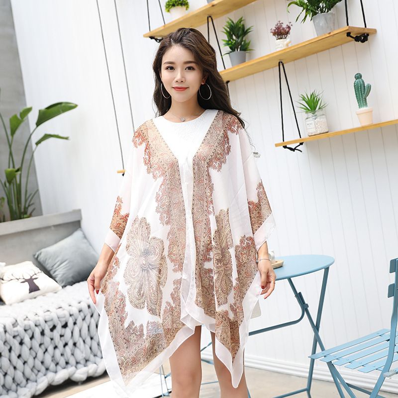 New summer sun protection clothing for women, with a trendy style and shoulder leakage. Chiffon printed jacket, with a famous ethnic style, paired with a shawl and thin silk scarf