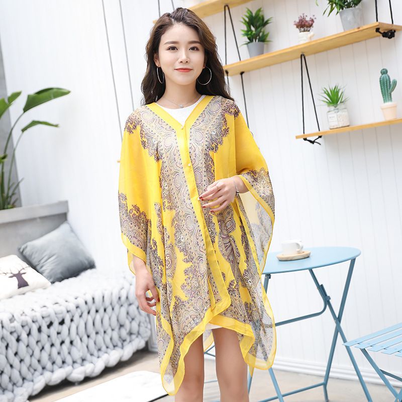 New summer sun protection clothing for women, with a trendy style and shoulder leakage. Chiffon printed jacket, with a famous ethnic style, paired with a shawl and thin silk scarf