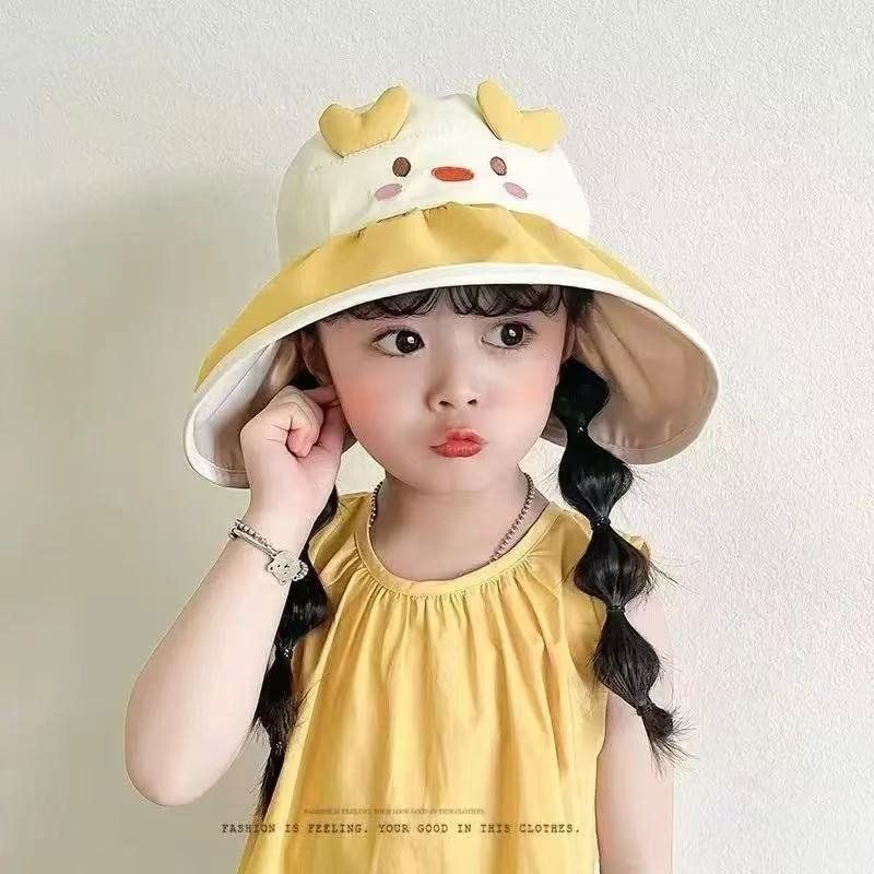 Summer New Children's Sunscreen Hats for Boys and Girls, UV resistant Sunscreen, Shawl with Whistle and Fisherman's Hat Styles