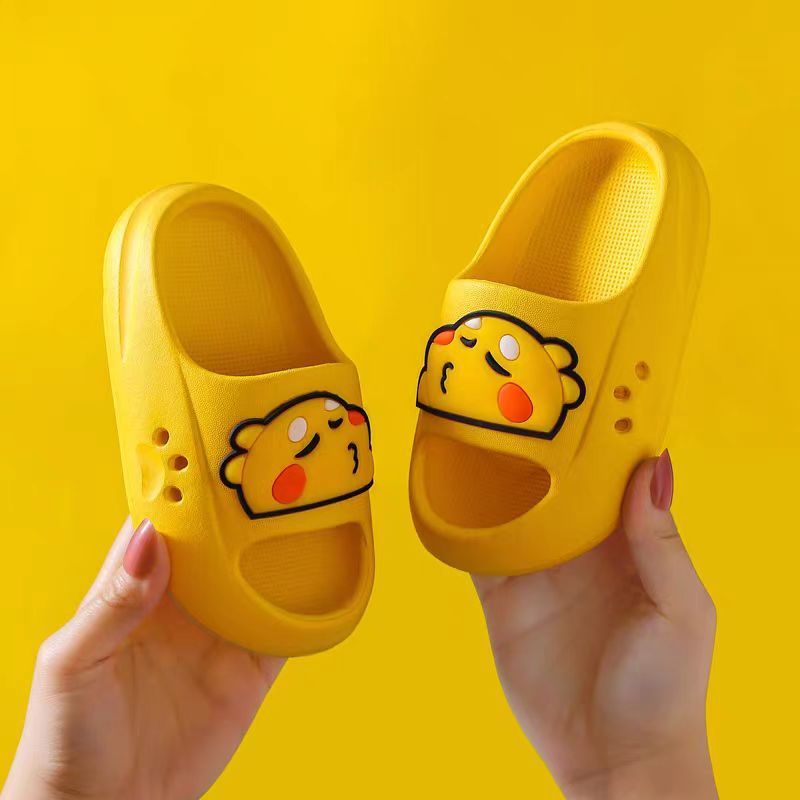 EVA children's slippers cute cartoon boys and girls baby children's bean shoes middle-aged children parent-child cool slippers summer