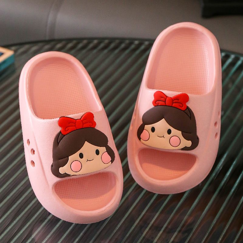 EVA children's slippers cute cartoon boys and girls baby children's bean shoes middle-aged children parent-child cool slippers summer