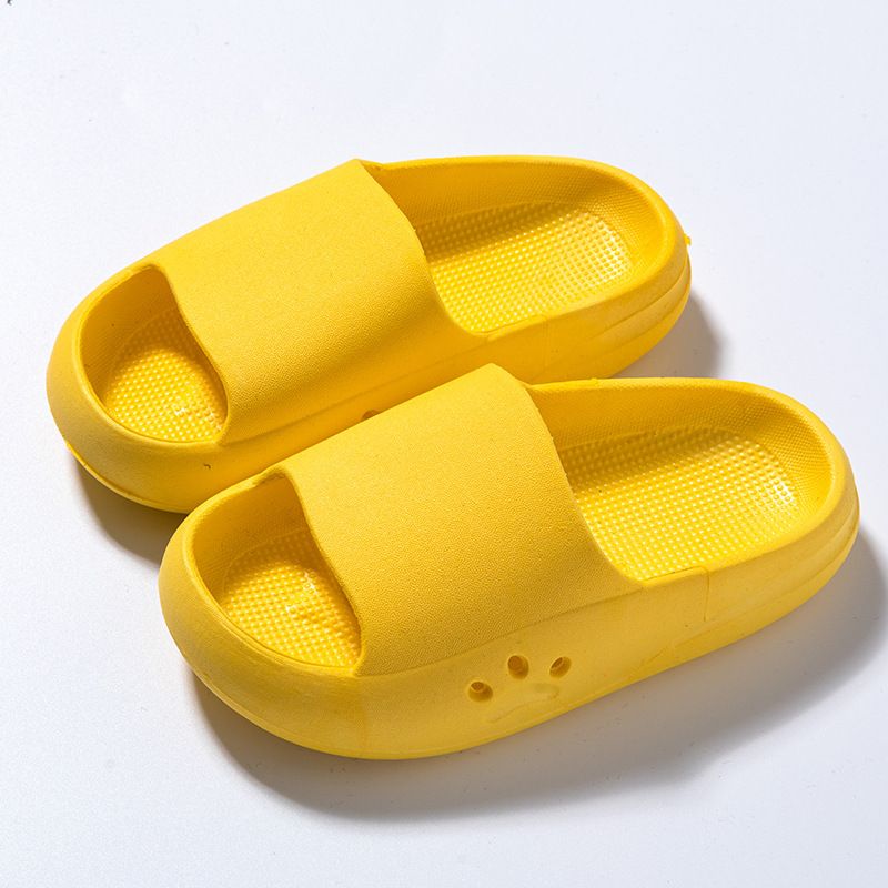 EVA children's slippers cute cartoon boys and girls baby children's bean shoes middle-aged children parent-child cool slippers summer