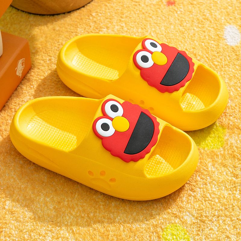 EVA children's slippers cute cartoon boys and girls baby children's bean shoes middle-aged children parent-child cool slippers summer