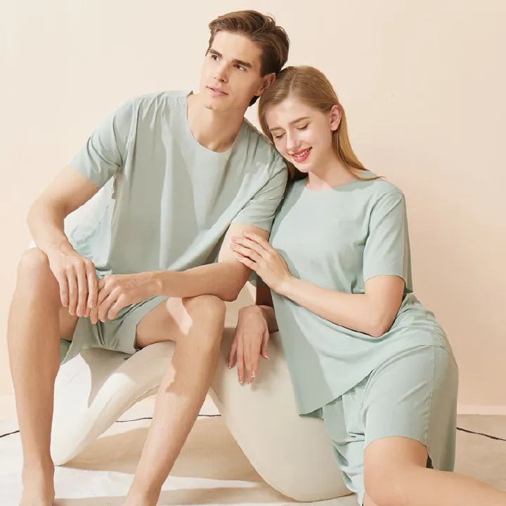 Summer men's and women's ice silk home wear round neck couple seamless short sleeve and shorts set, can be worn as pajamas and pajama pants