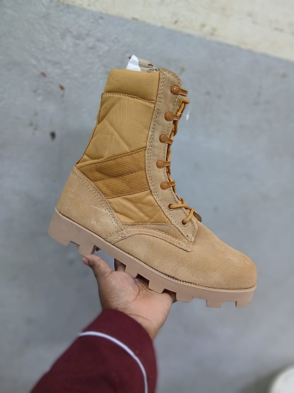 SIWAR Military Tactical Combat Boots 💪🏽👢 Heavy-Duty Military-Style Desert Shoes 🌍⚡ Anti-Slip Outdoor Hiking & Work Boots 🚀 Built for Strength, Comfort & Durability 🏕️🛡️ Perfect for Adventure