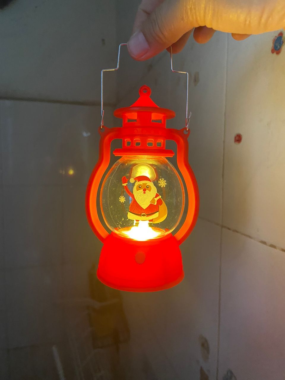 Magical Santa LED Christmas Lantern – Festive Glow for Your Holidays! 🕯️🎄Light up your Christmas with this adorable Santa Claus LED Lantern that brings warmth, joy, and sparkle to your festive night